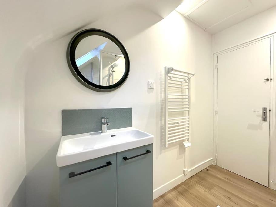 Chez Margaux Et Oscar Apartment Бурж Екстериор снимка