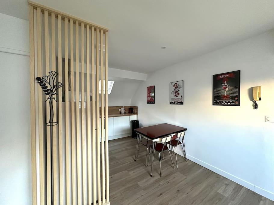 Chez Margaux Et Oscar Apartment Бурж Екстериор снимка