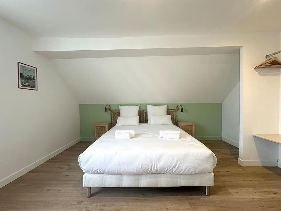 Chez Margaux Et Oscar Apartment Бурж Екстериор снимка