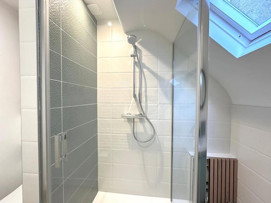 Chez Margaux Et Oscar Apartment Бурж Екстериор снимка